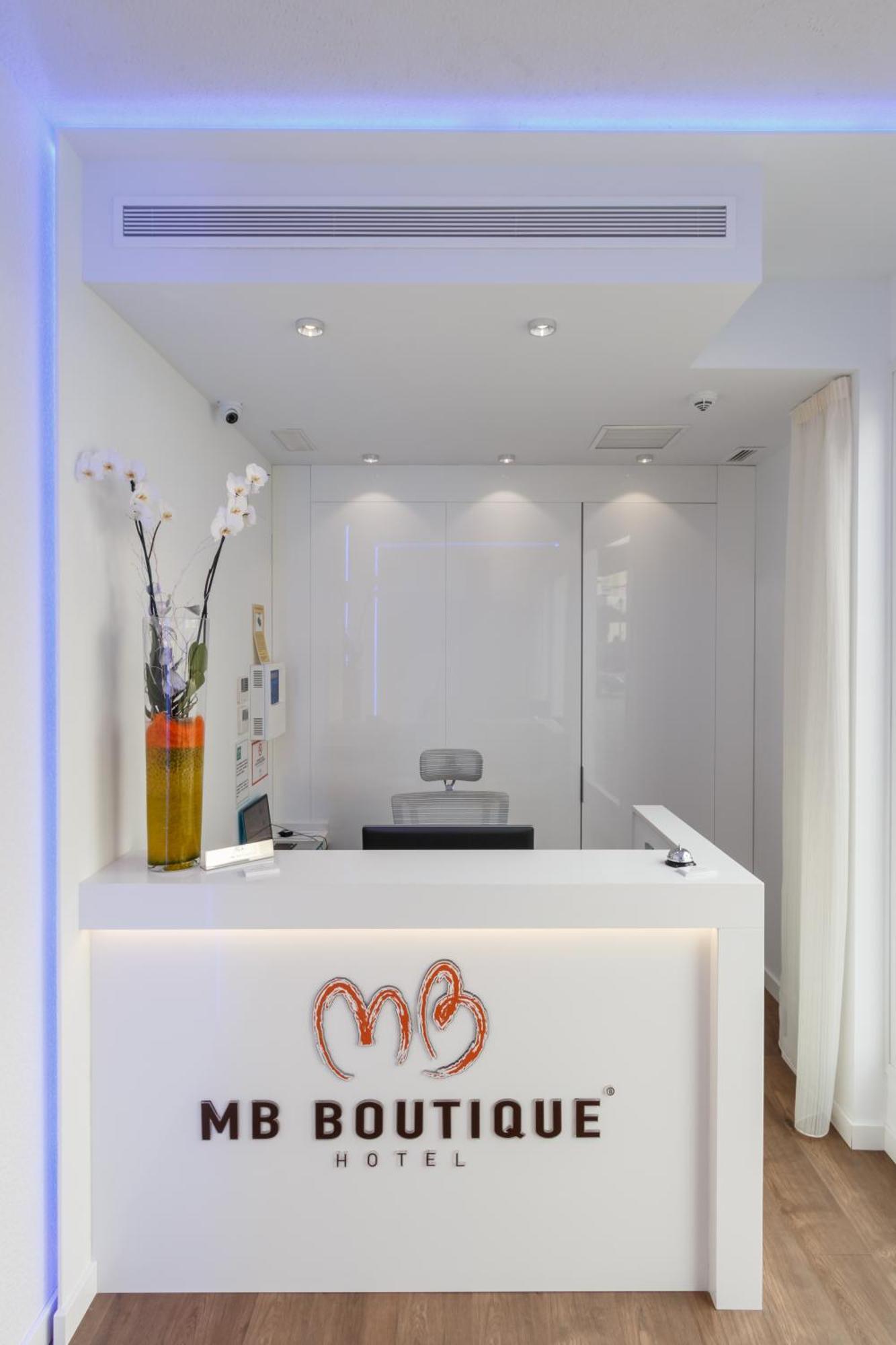 Carabeo 60 1C Menyber Apartment เนร์คา ภายนอก รูปภาพ