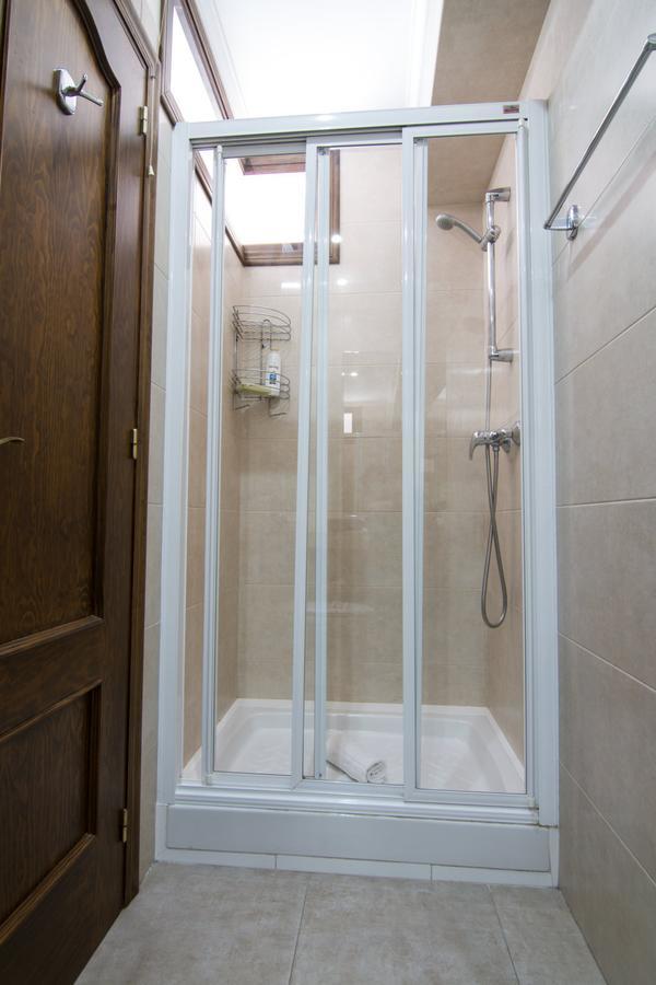 Carabeo 60 1C Menyber Apartment เนร์คา ภายนอก รูปภาพ