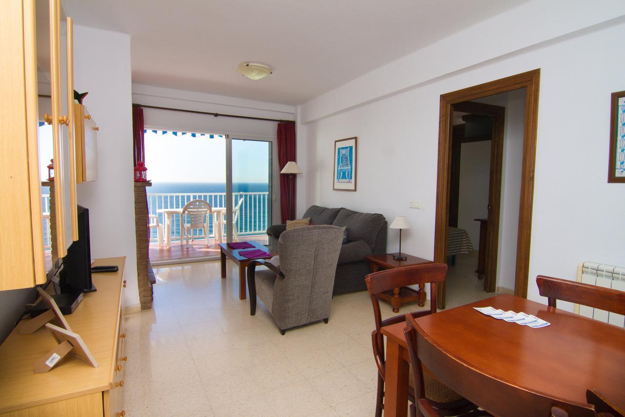 Carabeo 60 1C Menyber Apartment เนร์คา ภายนอก รูปภาพ