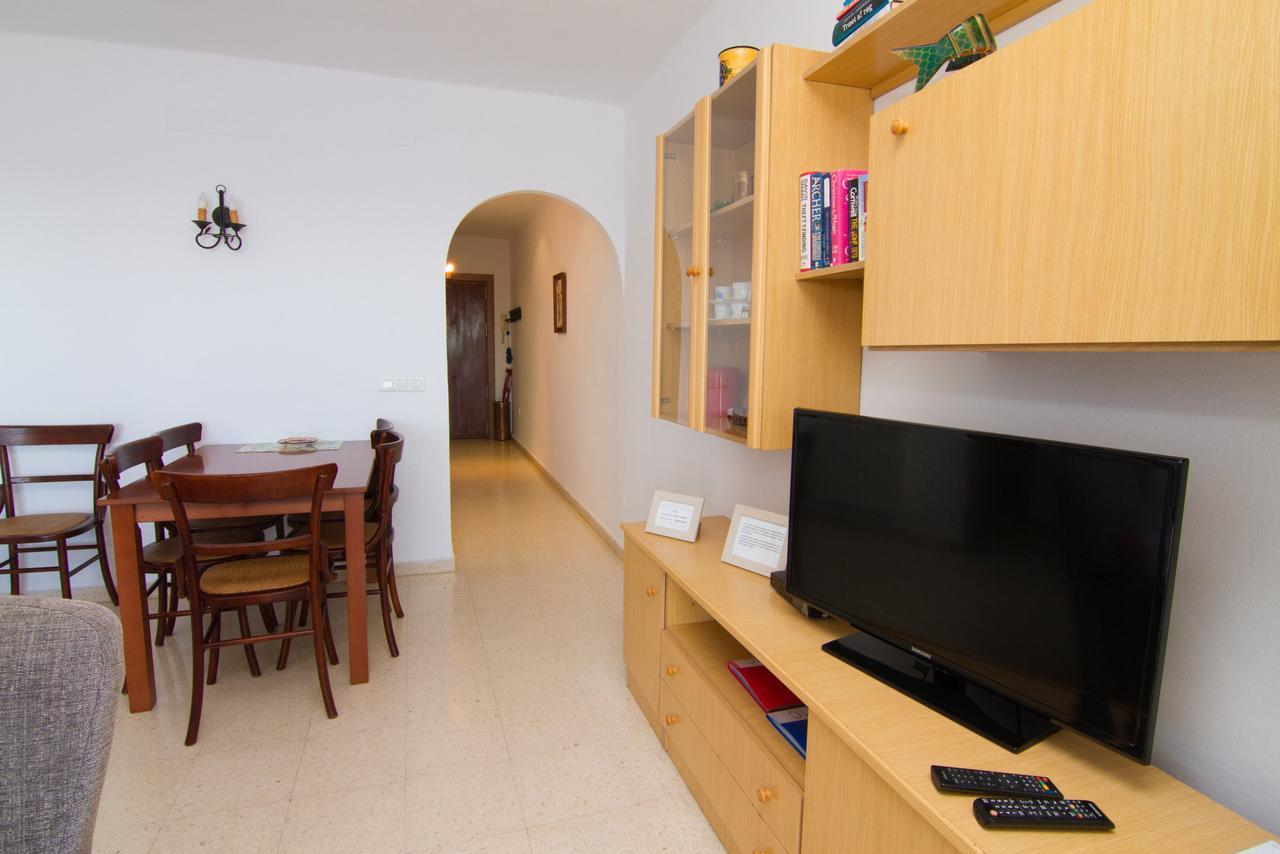 Carabeo 60 1C Menyber Apartment เนร์คา ภายนอก รูปภาพ